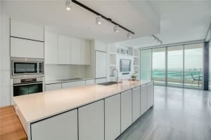900 Biscayne Bay, 900 Biscayne Blvd APT 5605, Miami, FL 33132, Sold 08/29/23