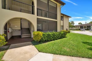 5861 La Paseos Dr d 1, Greenacres, FL 33463, Sold 10/26/23
