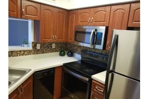 8766 Mallard Reserve Dr UNIT 102, Tampa, FL 33614, Sold 03/26/24
