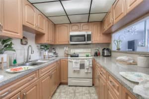 1099 W 40th St #25, Hialeah, FL 33012, Sold 07/24/23