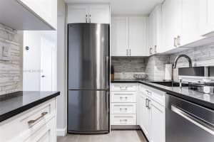 2899 Collins Ave APT 1624, Miami Beach, FL 33140, Sold 11/06/23