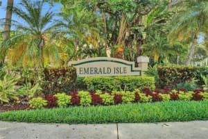 895 Garnet Cir, Weston, FL 33326, Sold 08/21/23