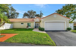 858 NW 97th Ave, Plantation, FL 33324, Sold 08/10/23