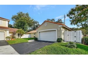 858 NW 97th Ave, Plantation, FL 33324, Sold 08/10/23