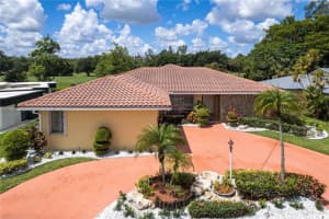 5706 Melaleuca Dr, Tamarac, FL 33319, Sold 07/31/23