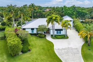 18633 Lakeside Gardens Dr, Jupiter, FL 33458, Sold 08/08/23