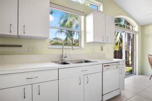 6129 NW 40th St, Coral Springs, FL 33067, Sold 07/13/23