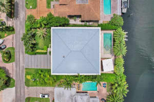 219 Holiday Dr, Hallandale Beach, FL 33009, Sold 01/30/24