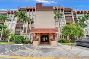 2001 Atlantic Shores Blvd APT 209, Hallandale Beach, FL 33009, Sold 08/11/23