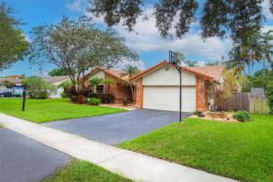 1079 NW 96th Ave, Plantation, FL 33322, Sold 08/10/23