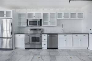 5055 Collins Ave #4n, Miami Beach, FL 33140, Sold 08/30/23