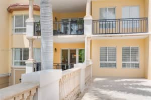 16102 Emerald Estates Dr, Weston, FL 33331, Sold 07/07/23