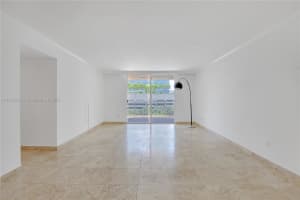 1420 Brickell Bay Dr #706d, Miami, FL 33131, Sold 08/28/23