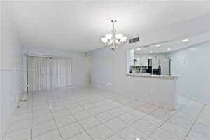 9405 Fontainebleau Blvd Apt 113-22, Miami, FL 33172, Sold 08/23/23