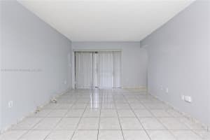 9405 Fontainebleau Blvd Apt 113-22, Miami, FL 33172, Sold 08/23/23