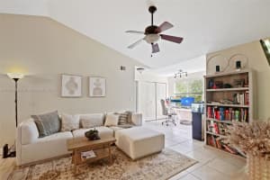 643 Vista Isles Dr APT 1822, Plantation, FL 33325, Sold 08/31/23