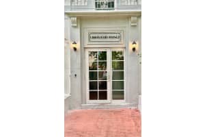 1200 Euclid Ave APT 302, Miami Beach, FL 33139, Sold 08/29/23