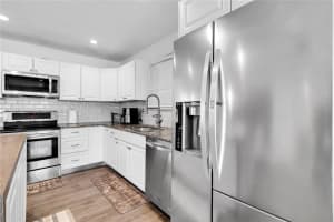 3021 N 74th Way, Pembroke Pines, FL 33024, Sold 07/28/23