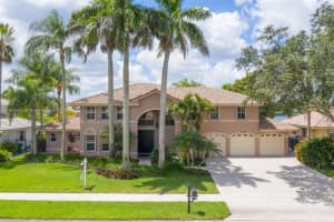 10176 SW 18th St, Davie, FL 33324, Sold 09/01/23