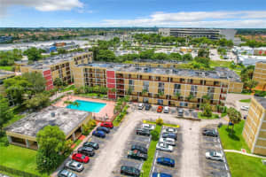 9240 Fontainebleau Blvd APT 303, Miami, FL 33172, Sold 08/02/23