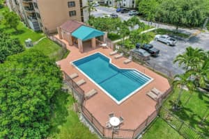 10105 NW 9th St Cir # 9-207, Miami, FL 33172, Sold 08/21/23