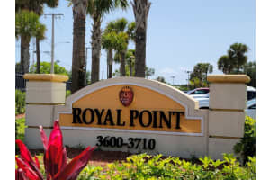 3600 NW 21st St APT 111, Lauderdale Lakes, FL 33311, Sold 08/23/23