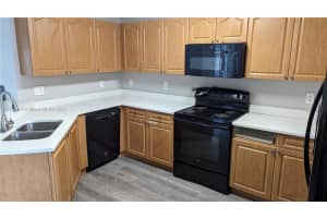 5274 NW 186th Ln, Miami Gardens, FL 33055, Sold 09/15/23