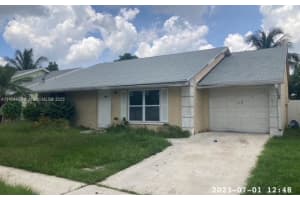 5869 Aurora Ct, Lake Worth, FL 33463, Sold 09/15/23
