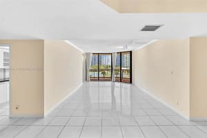 20191 E Country Club Dr APT 502, Aventura, FL 33180, Sold 02/26/24
