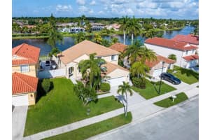 19010 SW 10th St, Pembroke Pines, FL 33029, Sold 07/20/23