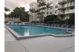496 Nw 165th St Rd D312, Miami