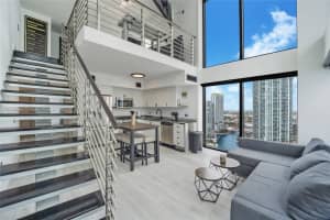 41 SE 5th St, Miami, FL 33131, Sold 07/11/23