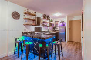 710 Washington Ave APT 318, Miami Beach, FL 33139, Sold 09/19/23