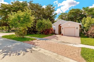 11950 SW 19th St, Miramar, FL 33025, Sold 08/18/23