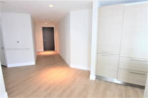 17301 Biscayne Blvd APT 1409, Aventura, FL 33160, Sold 01/10/24