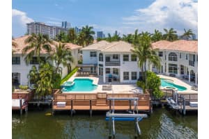 1120 Hatteras Ln, Hollywood, FL 33019, Sold 07/31/23
