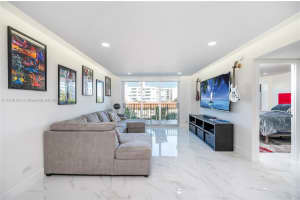 1001 91st St APT 304, Bay Harbor Islands, FL 33154, Sold 07/31/23