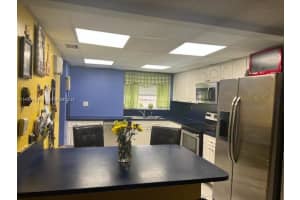 9197 Fontainebleau Blvd APT 3, Miami, FL 33172, Sold 10/27/23