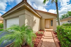 1368 Presidio Dr, Weston, FL 33327, Sold 08/31/23