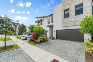 10561 NW 78th Terrace, Doral, FL 33178, Sold 10/12/23