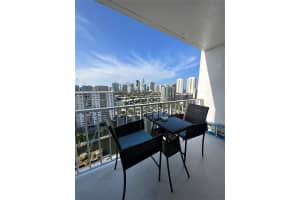 500 Bayview Dr APT 1819, Sunny Isles Beach, FL 33160, Sold 09/12/23