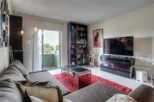 17530 NW 68th Ave APT C3010, Hialeah, FL 33015, Sold 10/25/23