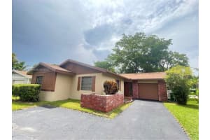 2202 Nova Village Dr, Davie, FL 33317, Sold 01/17/24