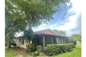 2202 Nova Village Dr, Davie, FL 33317, Sold 01/17/24