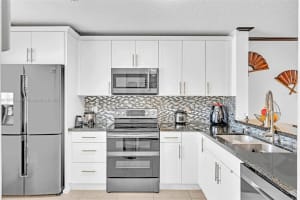 20826 NW 1st St, Pembroke Pines, FL 33029, Sold 07/28/23