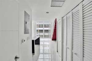 Vizcayne, 253 NE 2nd St APT 424, Miami, FL 33132, Sold 10/10/23