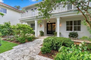 5020 SW 76th St, Miami, FL 33143, Sold 11/14/23