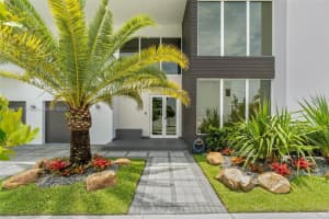 10288 NW 74th Terrace, Doral, FL 33178, Sold 11/09/23