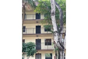 3141 NW 47th Terrace APT 418, Lauderdale Lakes, FL 33319, Sold 11/02/23
