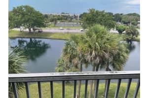 3141 NW 47th Terrace APT 418, Lauderdale Lakes, FL 33319, Sold 11/02/23